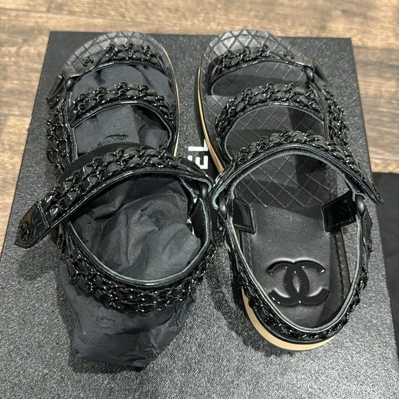 Chanel So Black Chain Link Dad Strap Sandal NWT 37 - Picture 8 of 9